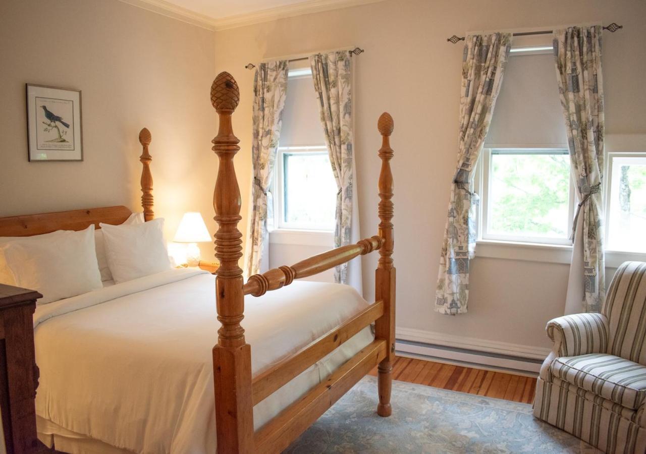 Apple Tree Inn 莱诺克斯 外观 照片